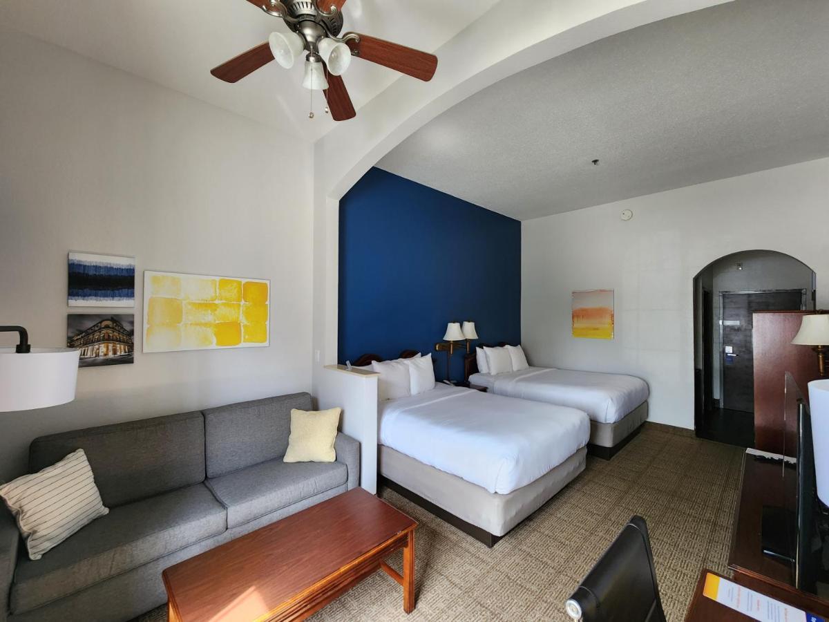Comfort Suites New Orleans East Zewnętrze zdjęcie