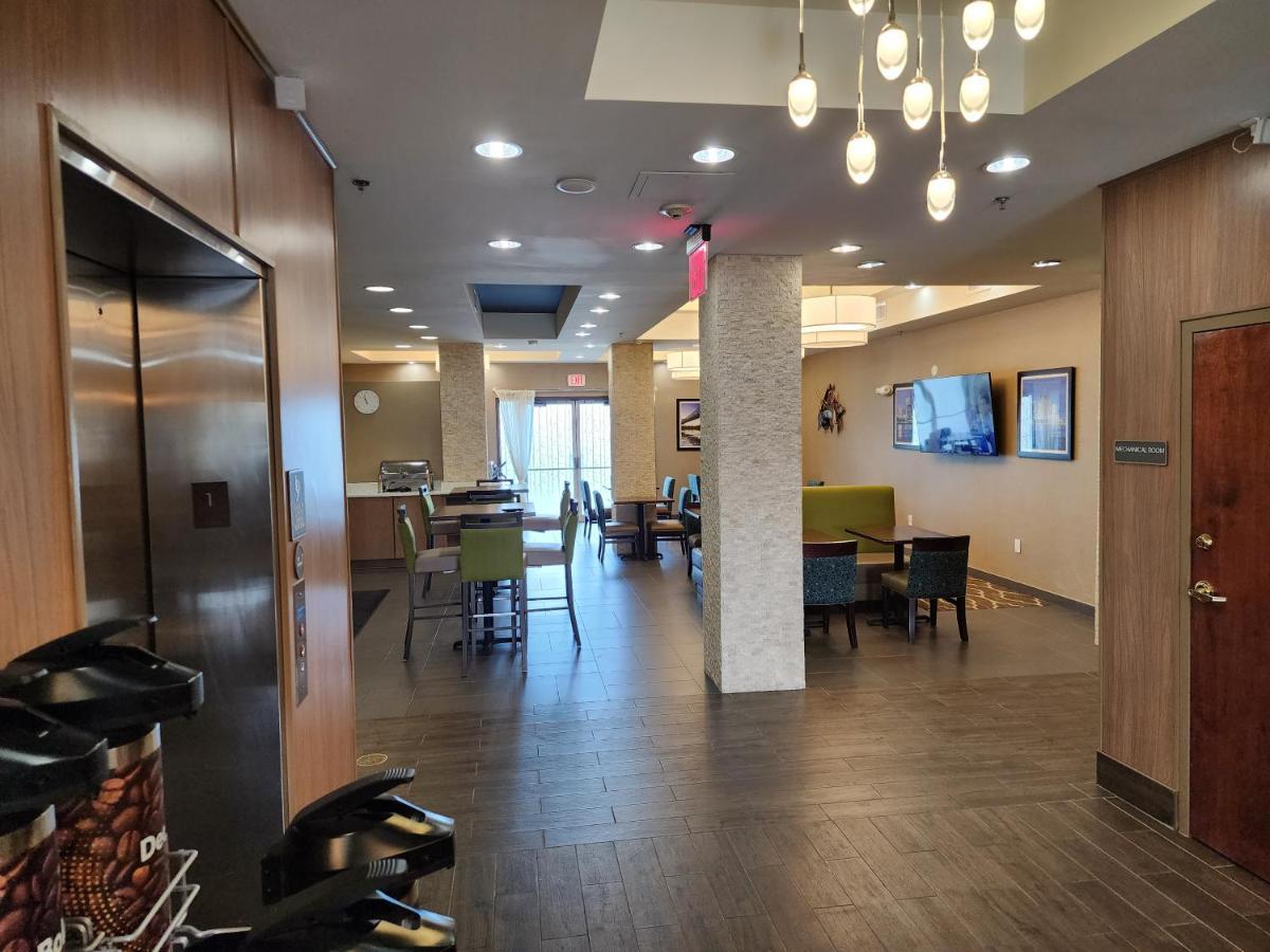 Comfort Suites New Orleans East Zewnętrze zdjęcie