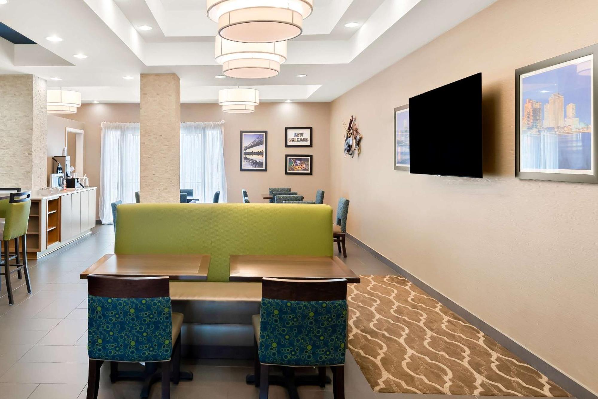 Comfort Suites New Orleans East Zewnętrze zdjęcie