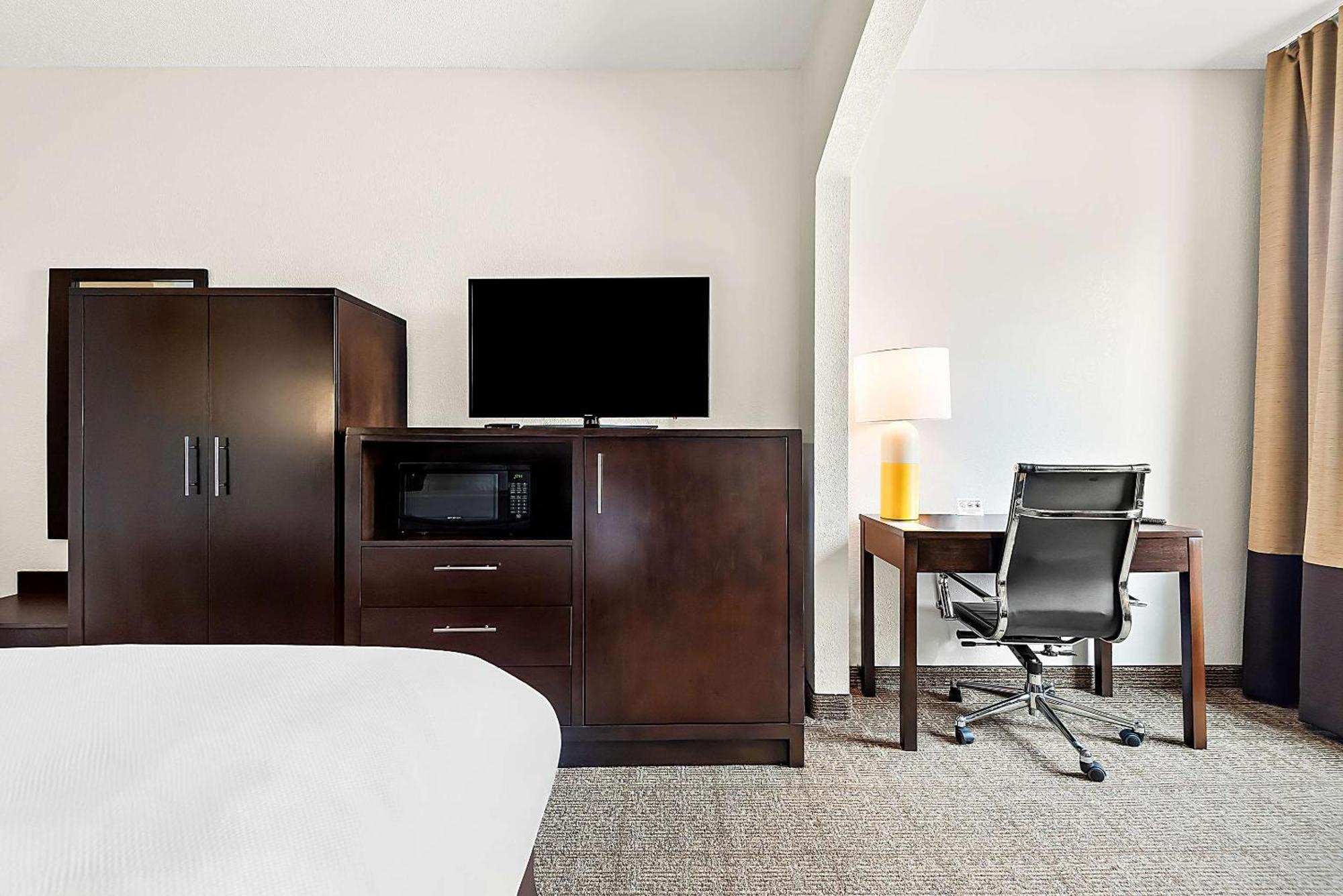Comfort Suites New Orleans East Zewnętrze zdjęcie