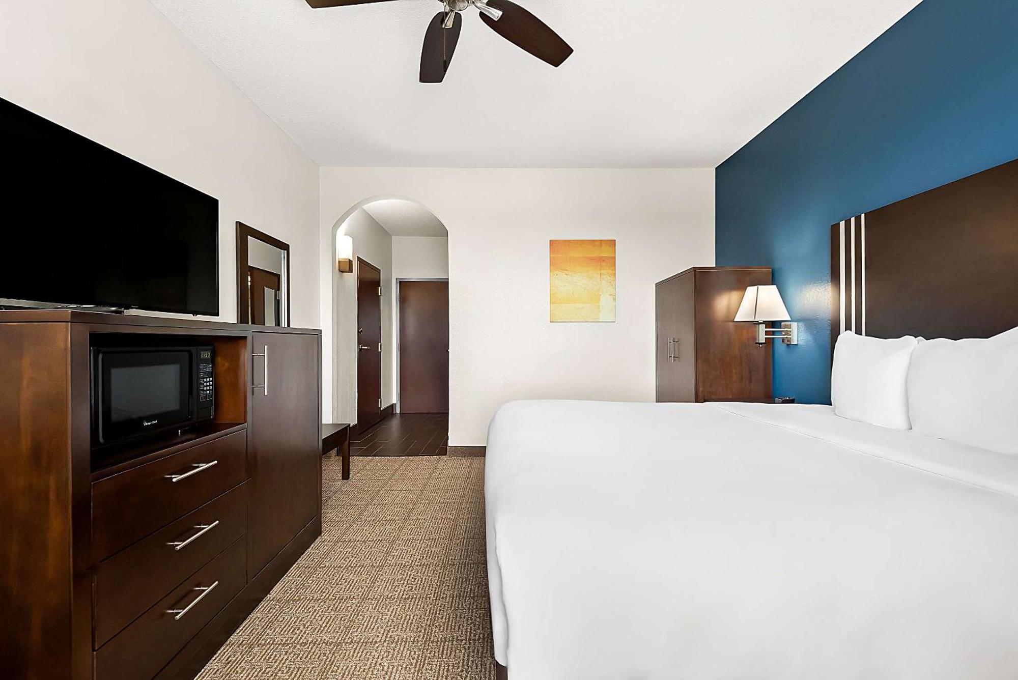 Comfort Suites New Orleans East Zewnętrze zdjęcie