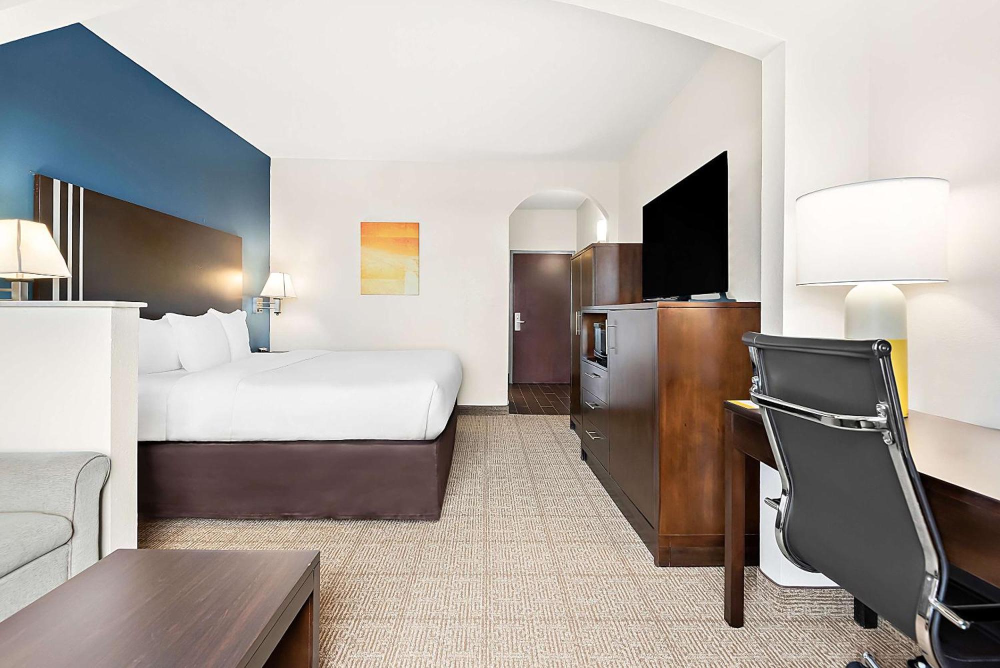 Comfort Suites New Orleans East Zewnętrze zdjęcie